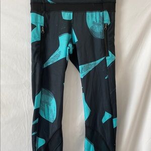 Patterned‎ lululemon leggings